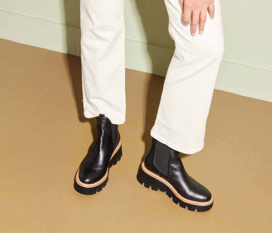 Footwear FREDA SALVADOR | Bess Lug Sole Chelsea Boot Black Calf Water Resistant